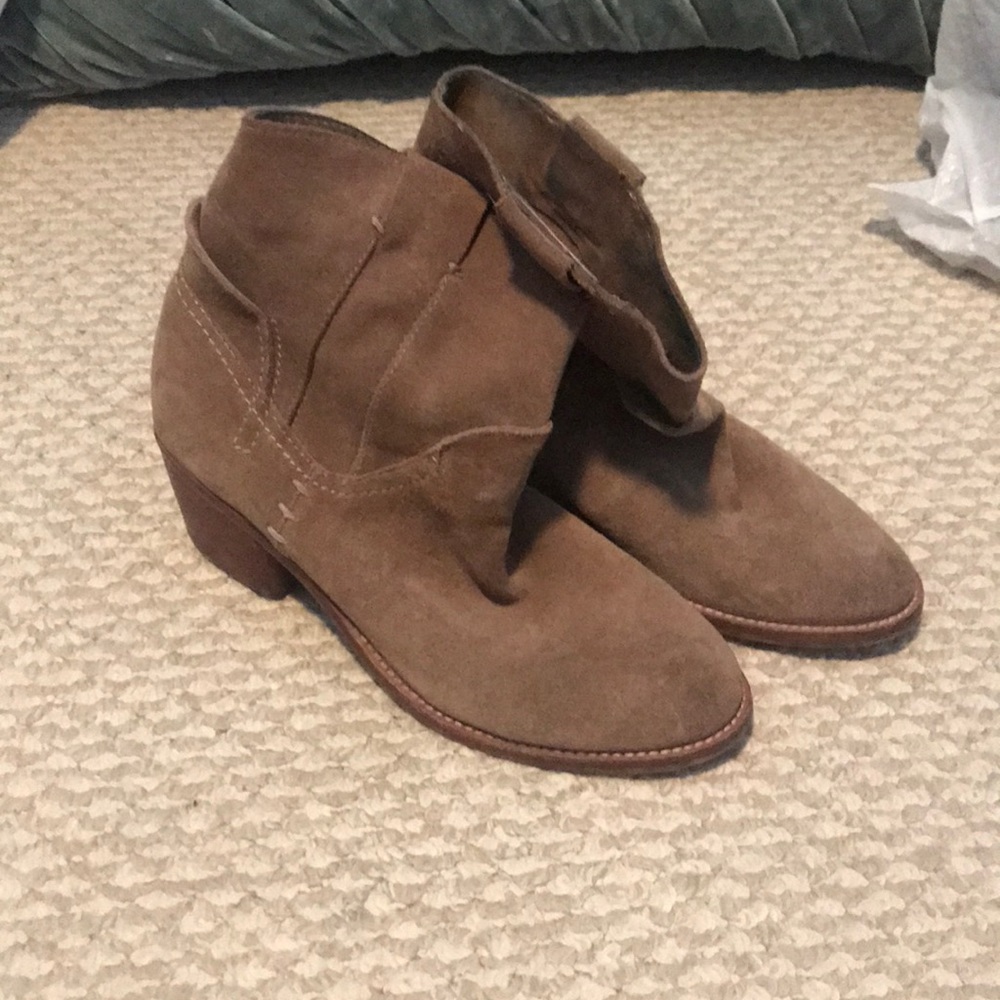 Women’s booties